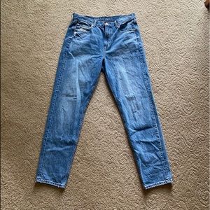 American Eagle Mom Jeans, Size 8 Long, Medium Wash